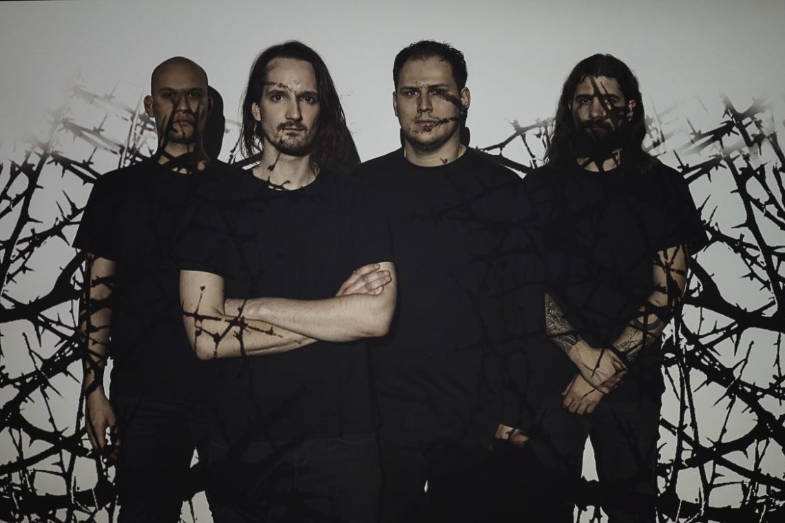 Entrevista; DER WEG EINER FREIHEIT, \