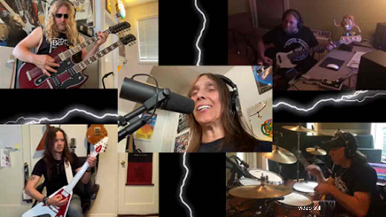 TESLA comparte el clásico “Lazy Days, Crazy Nights”