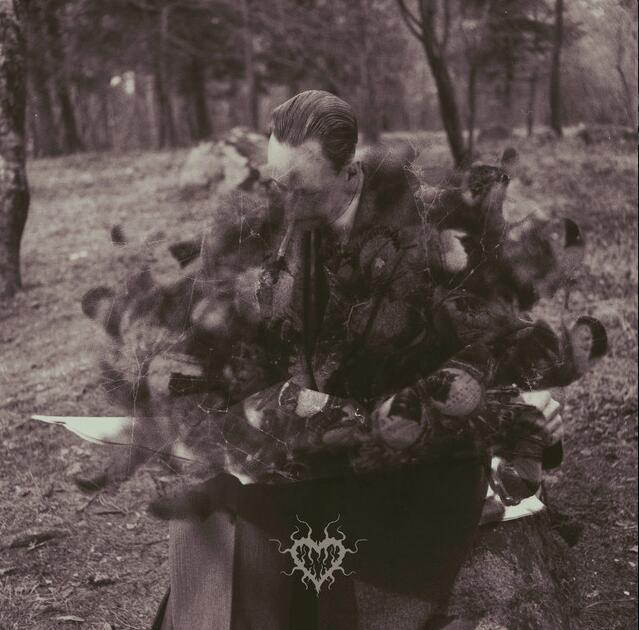 ROSA FAENSKAP, El trío noruego de black metal comparte su nueva canción Klarhet I Kaos de su próximo segundo álbum