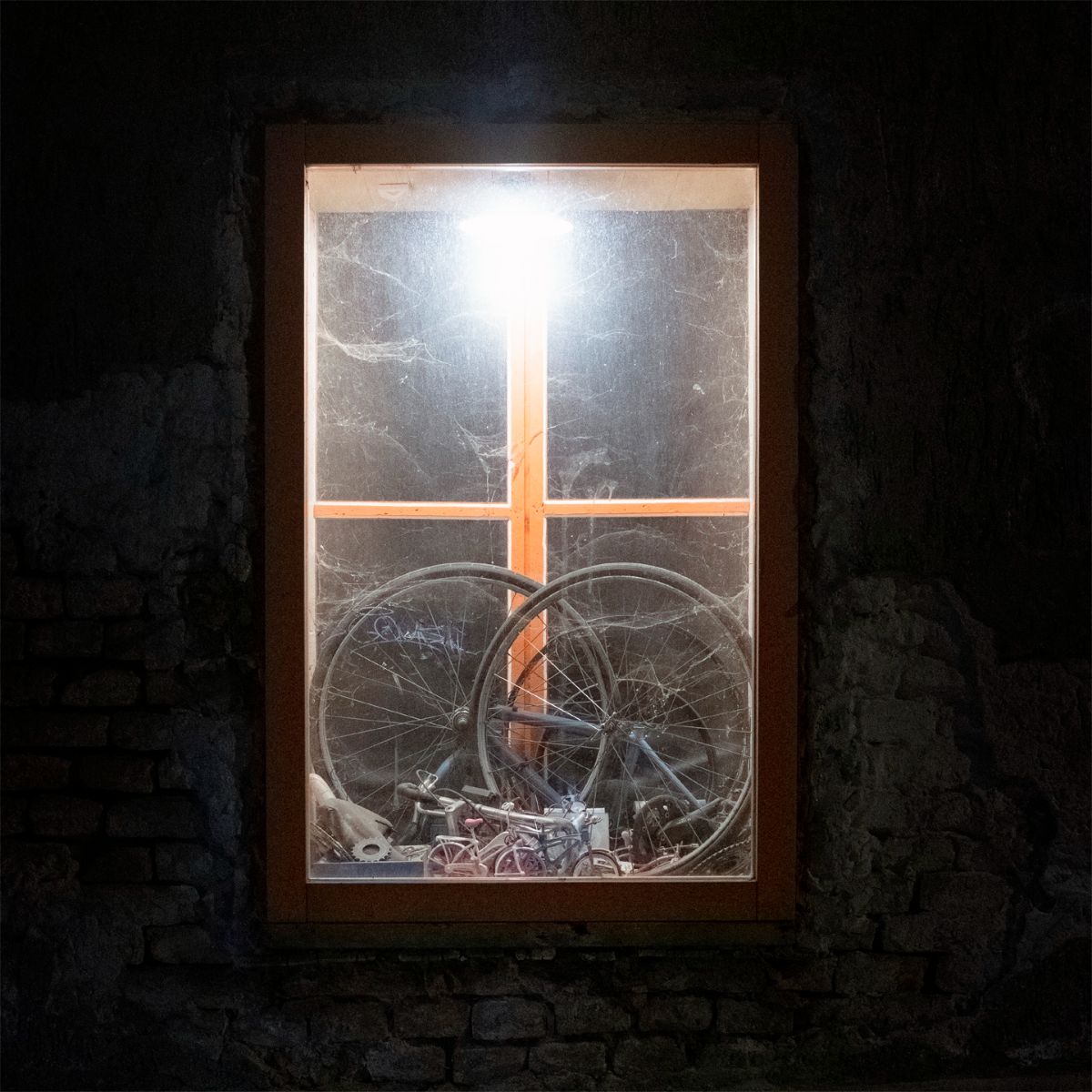THE CYCLIST CONSPIRACY regresan con un viaje psicodélico y místico: Back To Hermetics And Martial Arts Vol.1