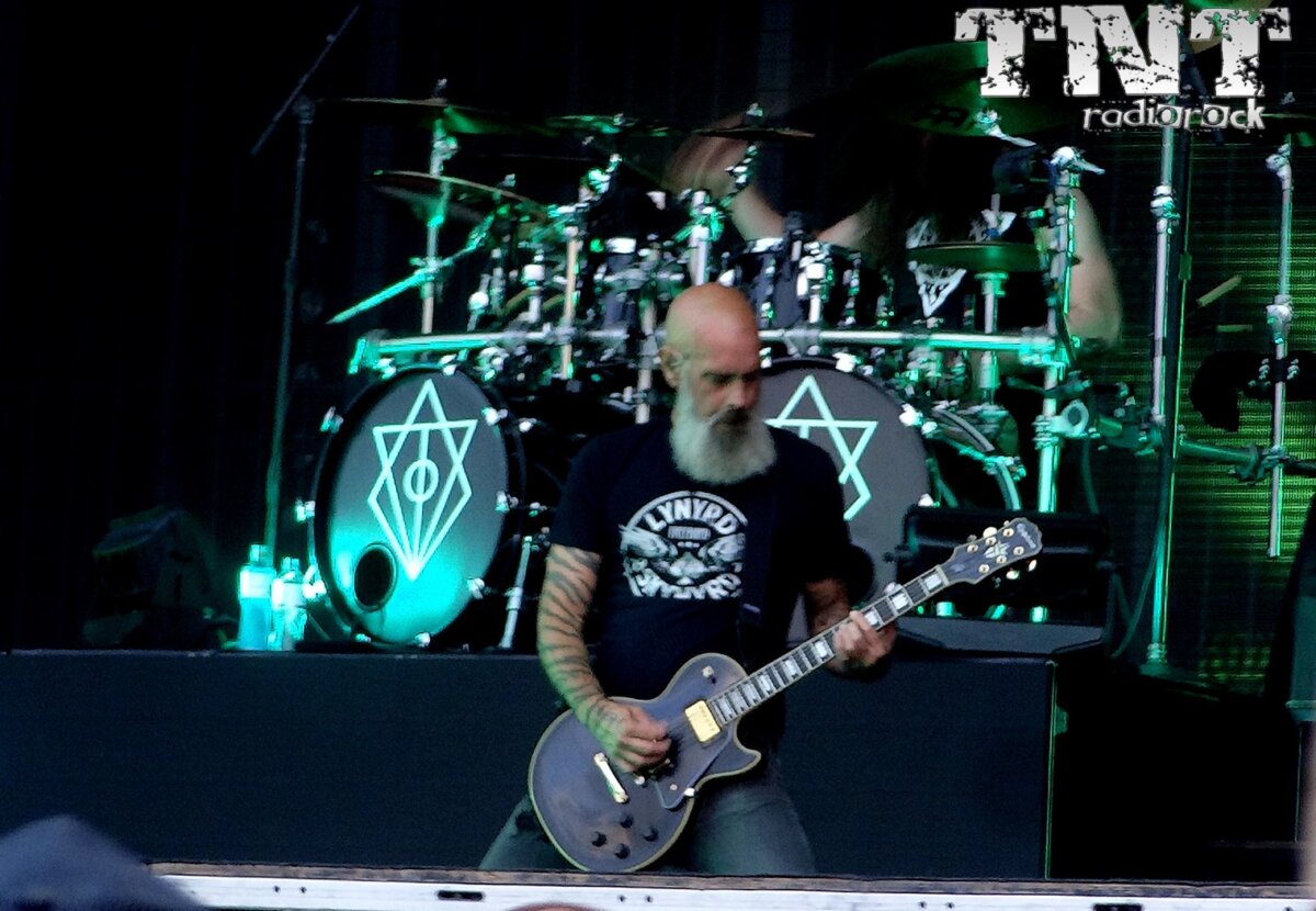 SAXON Mister Virus Portada (Copiar)