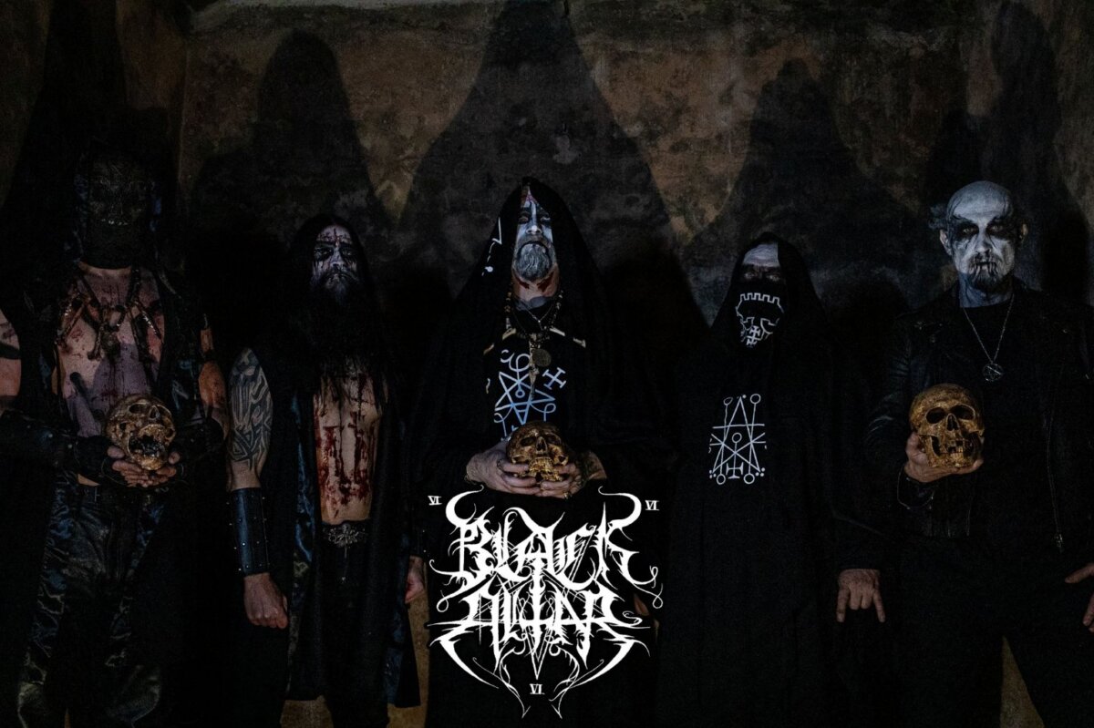 BLACK ALTAR